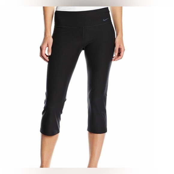 Nike Dri-Fit black Legend exercise capris. Sz. M. - Picture 1 of 5